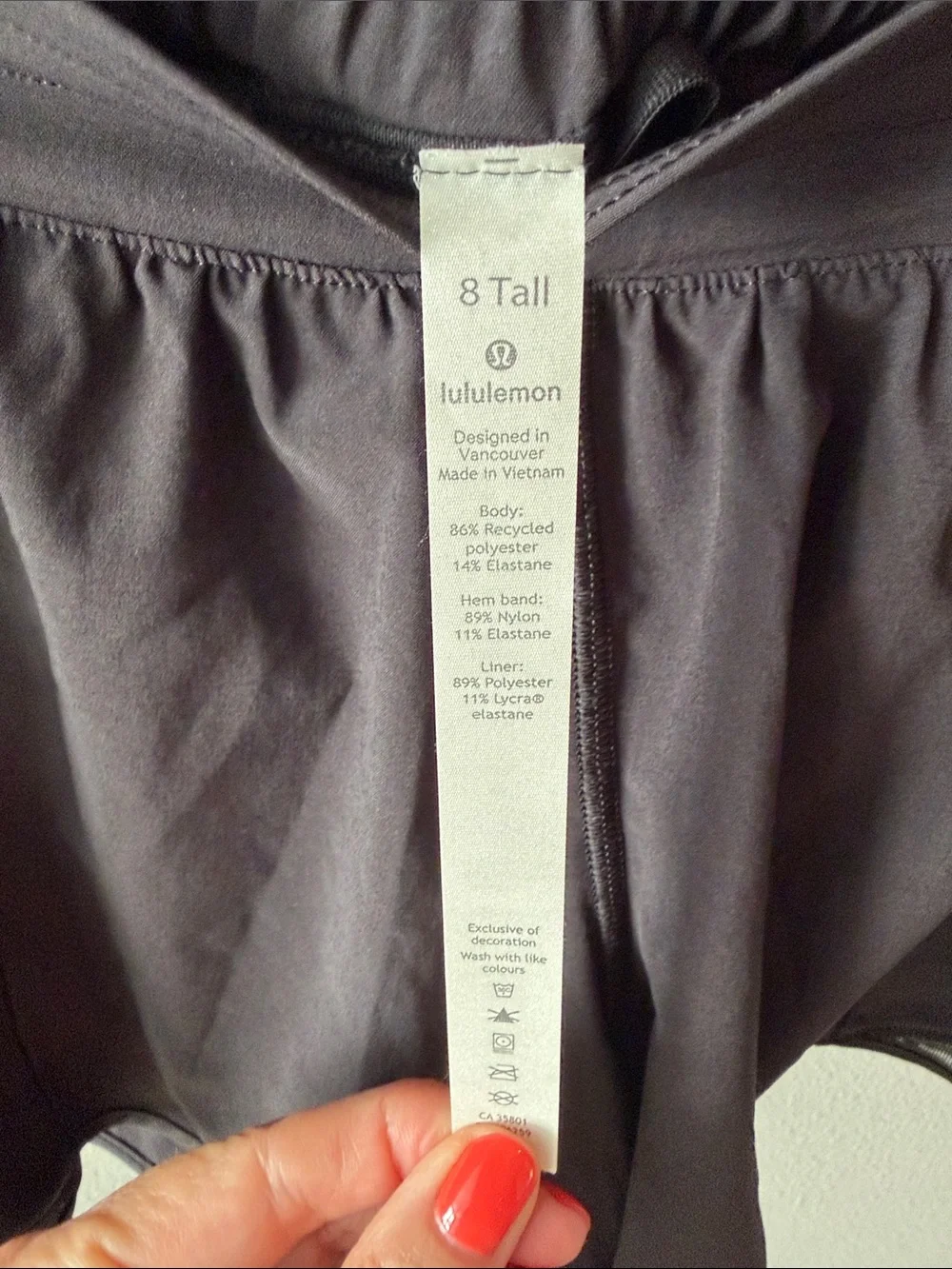 Lululemon athletica Hotty Hot Women's Athletic Running Shorts - black 8 Tall - Picture 4 of 4